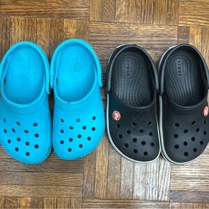 CROCS 2 Pairs Kids Classic Clog - Turquoise and Black Size 11